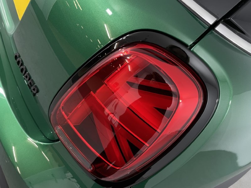 2024 (73) MINI HATCHBACK 1.5 Cooper Exclusive Premium 3dr Auto 2863621