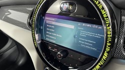 2024 (73) MINI HATCHBACK 1.5 Cooper Exclusive Premium 3dr Auto 2863599