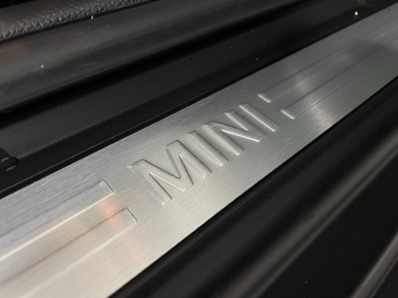 2024 (73) MINI HATCHBACK 1.5 Cooper Exclusive Premium 3dr Auto 2863627