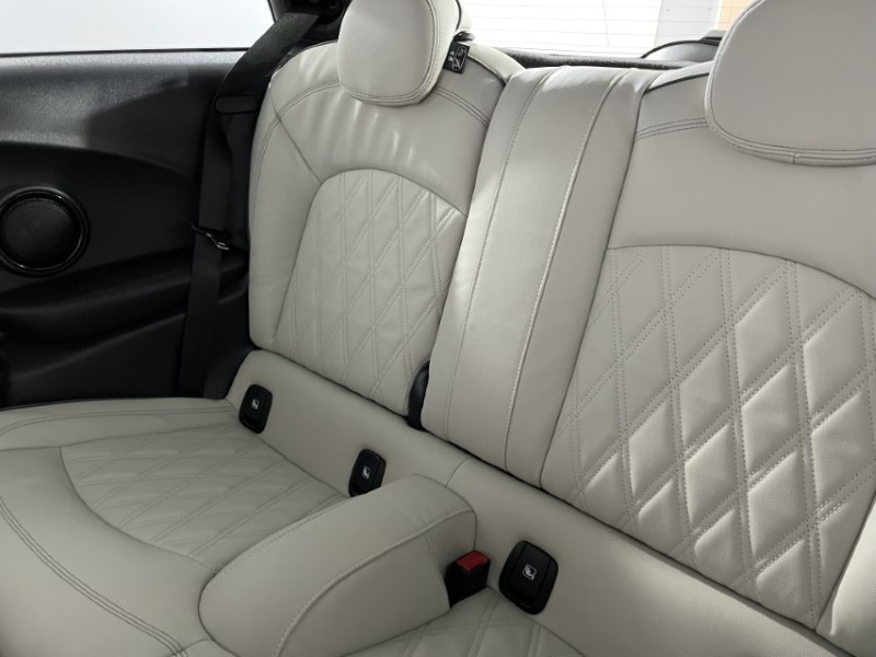 2024 (73) MINI HATCHBACK 1.5 Cooper Exclusive Premium 3dr Auto 2863614