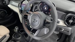 2024 (73) MINI HATCHBACK 1.5 Cooper Exclusive Premium 3dr Auto 2863609