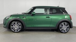 2024 (73) MINI HATCHBACK 1.5 Cooper Exclusive Premium 3dr Auto 2863663