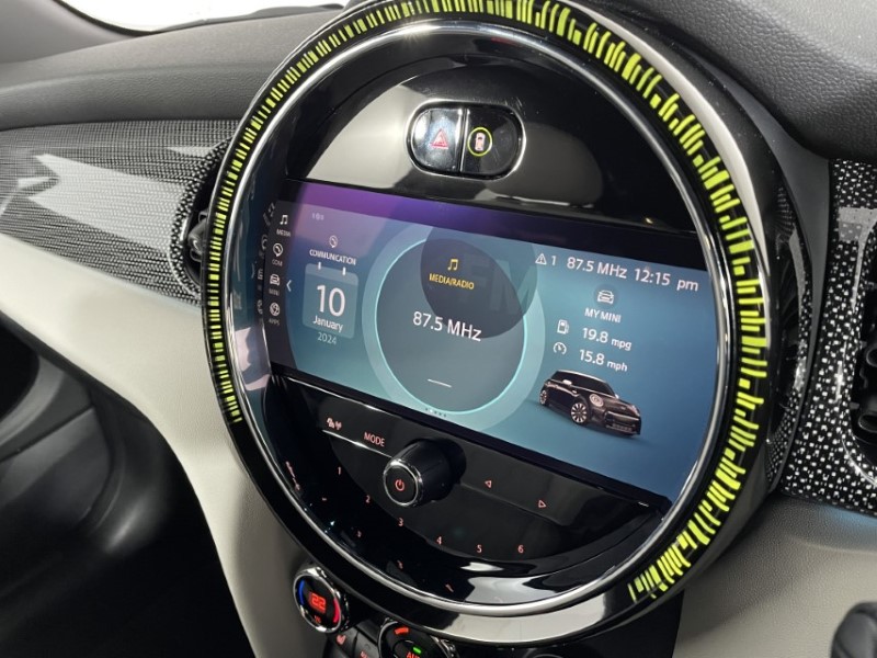 2024 (73) MINI HATCHBACK 1.5 Cooper Exclusive Premium 3dr Auto 2863597