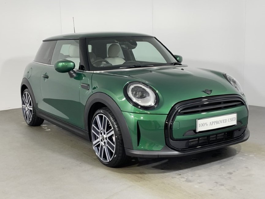 2024 (73) MINI HATCHBACK 1.5 Cooper Exclusive Premium 3dr Auto