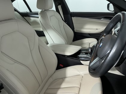 2020 (70) BMW 5 SERIES 530d xDrive MHT M Sport 4dr Auto