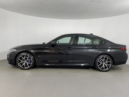 2020 (70) BMW 5 SERIES 530d xDrive MHT M Sport 4dr Auto