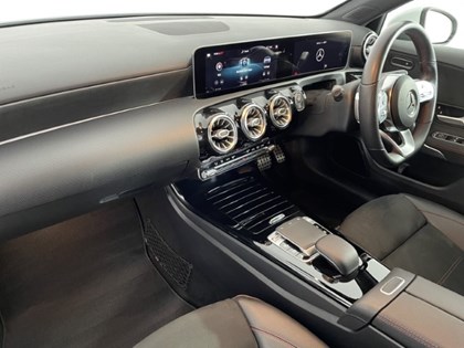 2019 (19) MERCEDES-BENZ A CLASS A250 AMG Line Premium 5dr Auto