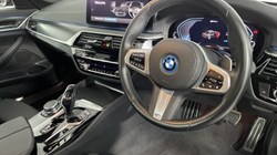 2022 (72) BMW 5 SERIES 530e M Sport 4dr Auto 2987801