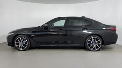 2022 (72) BMW 5 SERIES 530e M Sport 4dr Auto 2987825