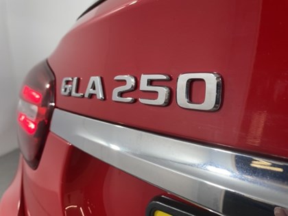 2019 (69) MERCEDES-BENZ GLA 250 4Matic AMG Line Edition 5dr Auto