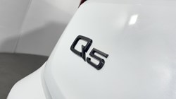 2019 (69) AUDI Q5 40 TDI Quattro Black Edition 5dr S Tronic 3083397