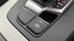2018 (18) AUDI Q5 2.0 TDI Quattro S Line 5dr S Tronic 3108549