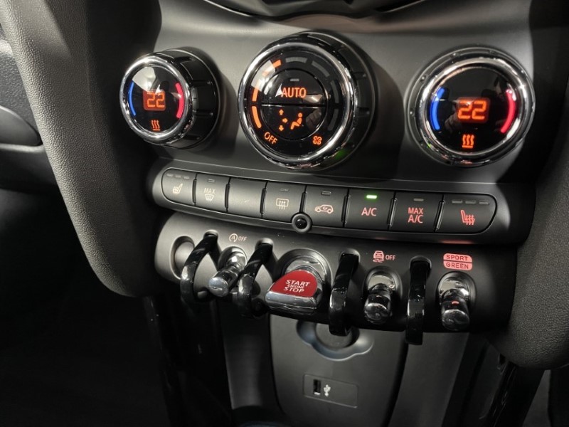 2024 (24) MINI HATCHBACK 1.5 Cooper Classic Premium 3dr Auto 3112672