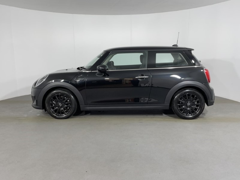 2024 (24) MINI HATCHBACK 1.5 Cooper Classic Premium 3dr Auto 3112717