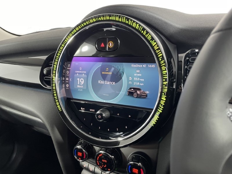 2024 (24) MINI HATCHBACK 1.5 Cooper Classic Premium 3dr Auto 3112674