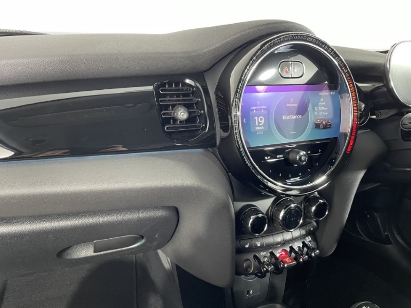 2024 (24) MINI HATCHBACK 1.5 Cooper Classic Premium 3dr Auto 3112709