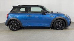 2024 (24) MINI HATCHBACK 1.5 Cooper Sport Premium Plus 3dr Auto 3076836