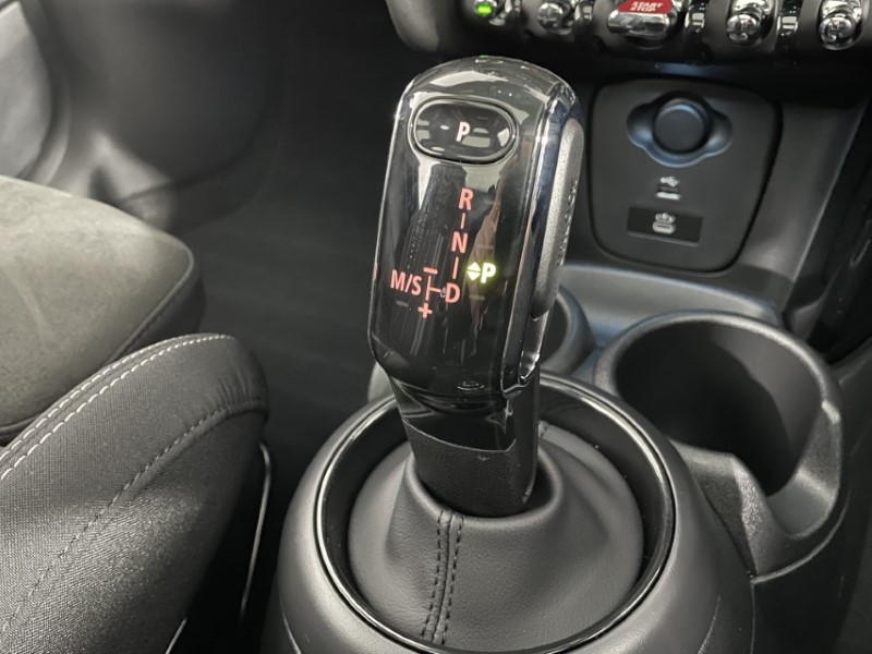 2024 (24) MINI HATCHBACK 1.5 Cooper Sport Premium Plus 3dr Auto 3076771