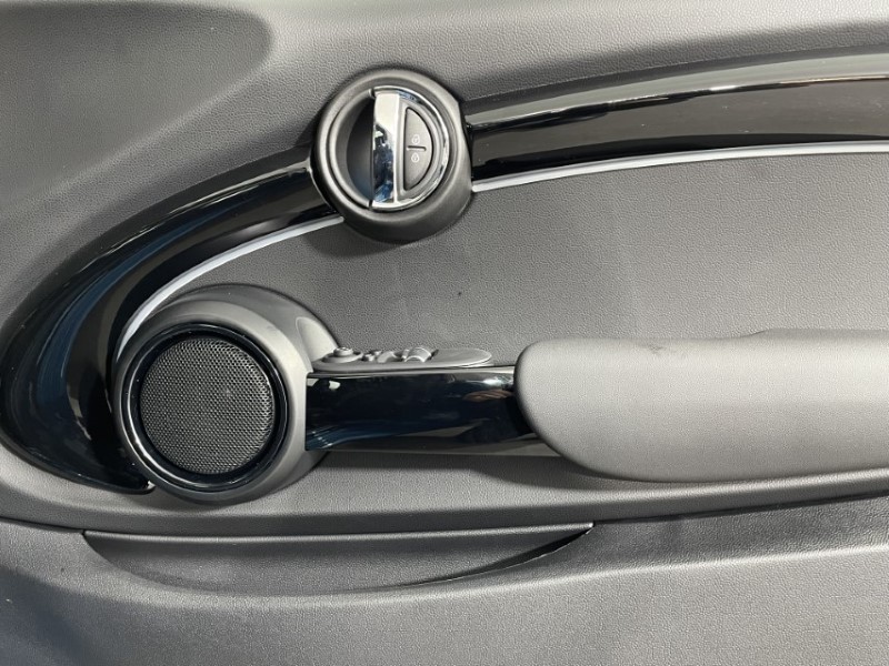 2024 (24) MINI HATCHBACK 1.5 Cooper Sport Premium Plus 3dr Auto 3076790