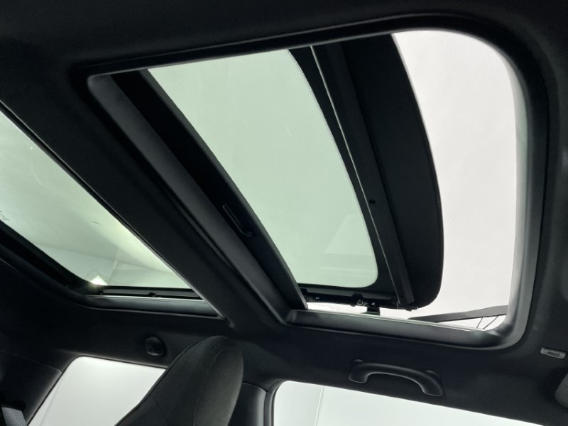 2024 (24) MINI HATCHBACK 1.5 Cooper Sport Premium Plus 3dr Auto 3076788