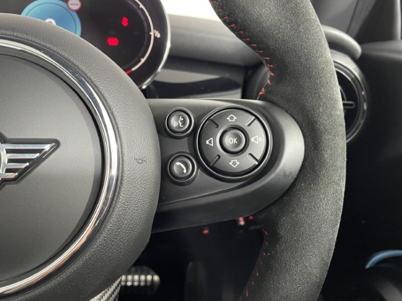 2024 (24) MINI HATCHBACK 1.5 Cooper Sport Premium Plus 3dr Auto 3076776