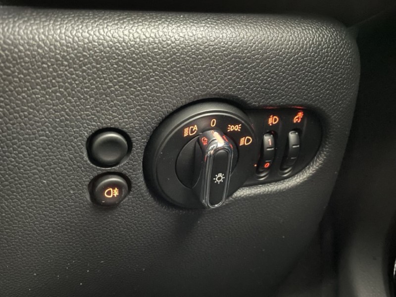 2024 (24) MINI HATCHBACK 1.5 Cooper Sport Premium Plus 3dr Auto 3076773