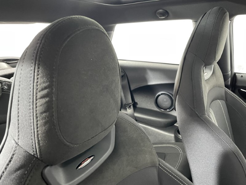 2024 (24) MINI HATCHBACK 1.5 Cooper Sport Premium Plus 3dr Auto 3076794