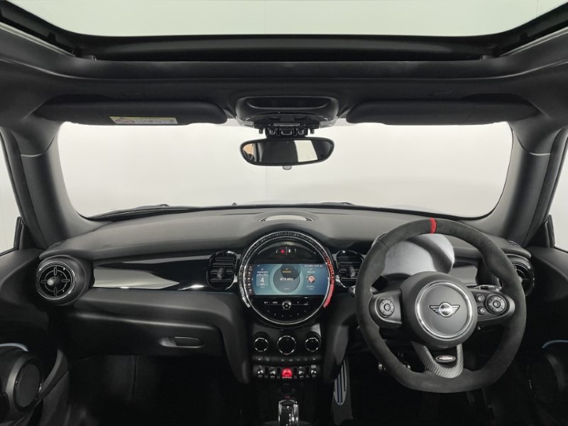 2024 (24) MINI HATCHBACK 1.5 Cooper Sport Premium Plus 3dr Auto 3076811