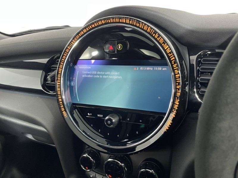 2024 (24) MINI HATCHBACK 1.5 Cooper Sport Premium Plus 3dr Auto 3076781