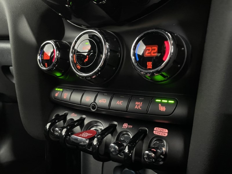 2024 (24) MINI HATCHBACK 2.0 John Cooper Works Premium 3dr 3073392