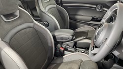 2024 (24) MINI HATCHBACK 2.0 John Cooper Works Premium 3dr 3073403