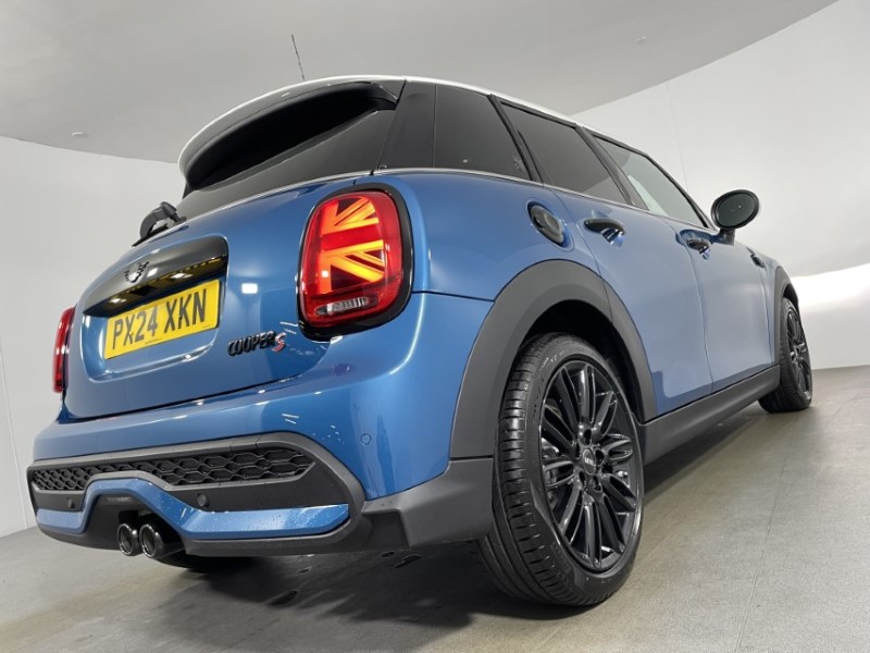 2024 (24) MINI HATCHBACK 2.0 Cooper S Exclusive Premium 5dr 3455956