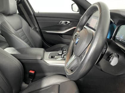 2022 (22) BMW 3 SERIES 320d xDrive MHT M Sport 5dr Step Auto
