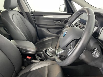2020 (70) BMW 2 SERIES 220d Luxury 5dr Step Auto