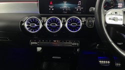 2018 (68) MERCEDES-BENZ A CLASS A200 AMG Line Premium Plus 5dr Auto 3123879