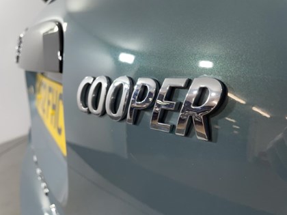 2022 (72) MINI COUNTRYMAN 1.5 Cooper Exclusive 5dr Auto