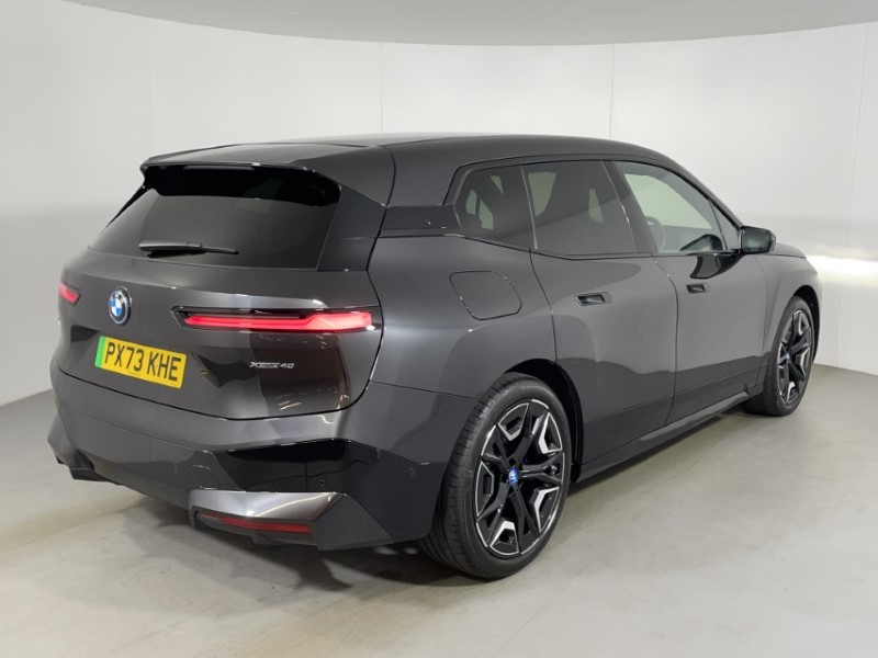2024 (73) BMW iX 240kW xDrive40 M Sport 76.6kWh 5dr Auto Tech PLUS/Sky 3219170