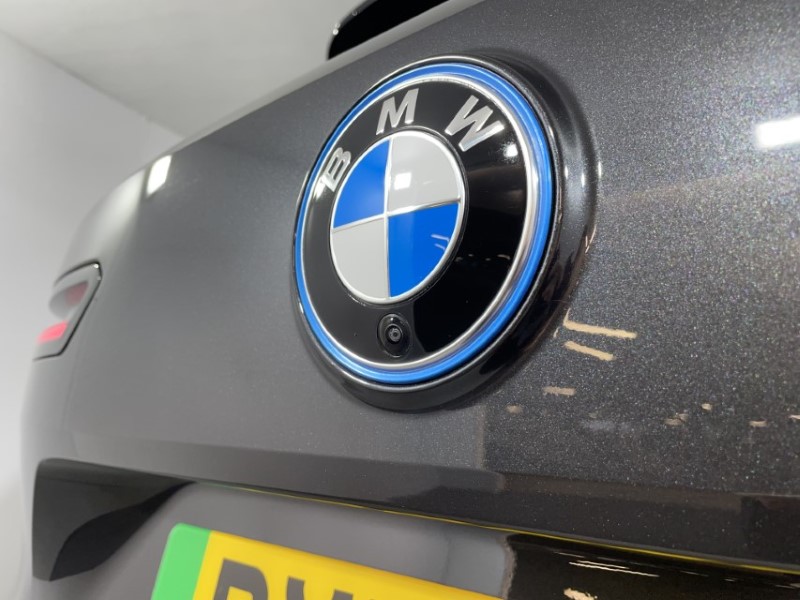 2024 (73) BMW iX 240kW xDrive40 M Sport 76.6kWh 5dr Auto Tech PLUS/Sky 3219120
