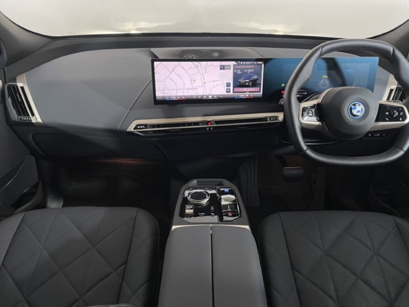 2024 (73) BMW iX 240kW xDrive40 M Sport 76.6kWh 5dr Auto Tech PLUS/Sky 3219126
