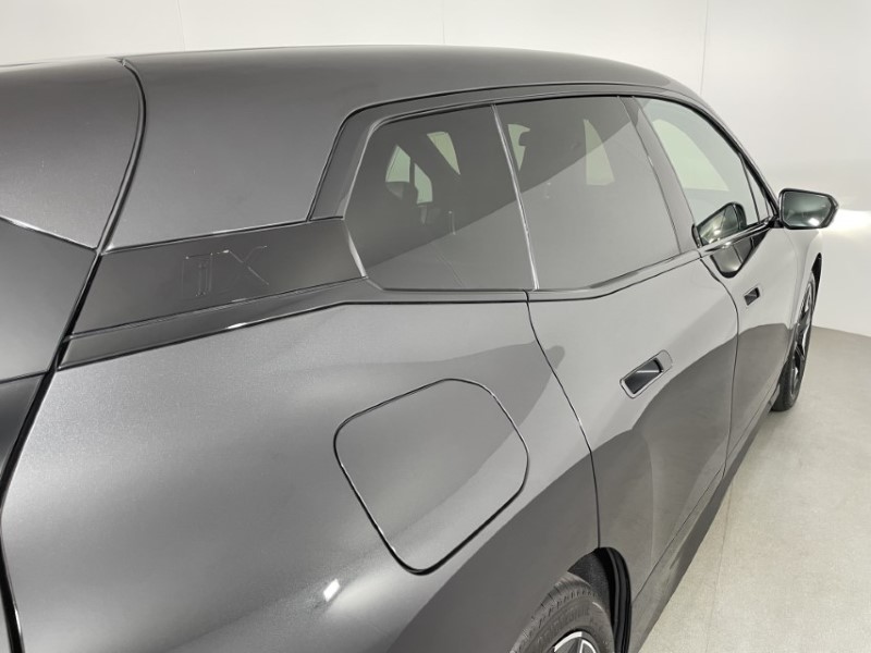 2024 (73) BMW iX 240kW xDrive40 M Sport 76.6kWh 5dr Auto Tech PLUS/Sky 3219115