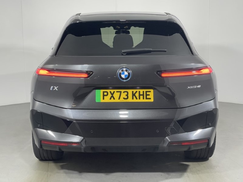 2024 (73) BMW iX 240kW xDrive40 M Sport 76.6kWh 5dr Auto Tech PLUS/Sky 3219135