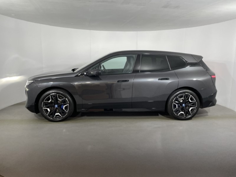 2024 (73) BMW iX 240kW xDrive40 M Sport 76.6kWh 5dr Auto Tech PLUS/Sky 3219159