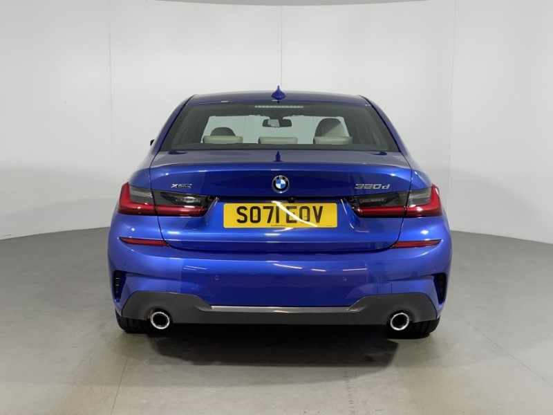 2021 (71) BMW 3 SERIES 320d xDrive MHT M Sport 4dr Step Auto 3382168