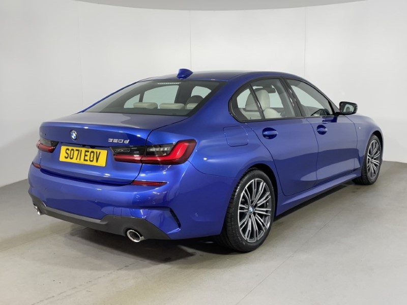 2021 (71) BMW 3 SERIES 320d xDrive MHT M Sport 4dr Step Auto 3382177