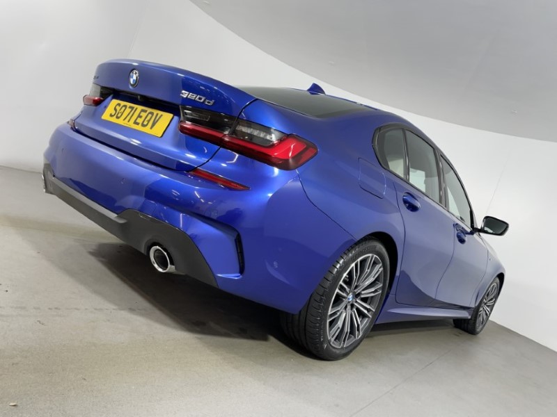 2021 (71) BMW 3 SERIES 320d xDrive MHT M Sport 4dr Step Auto 3382167