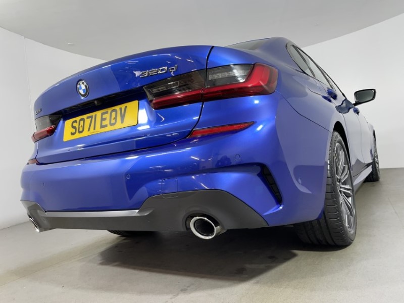 2021 (71) BMW 3 SERIES 320d xDrive MHT M Sport 4dr Step Auto 3382166
