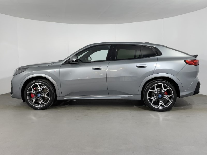 2024 (24) BMW iX2 230kW xDrive30 M Sport 65kWh 5dr Auto [Tech/Pro] 3327648