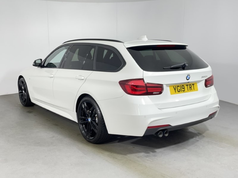 2019 (19) BMW 3 SERIES 320i M Sport Shadow Edition 5dr Step Auto 1