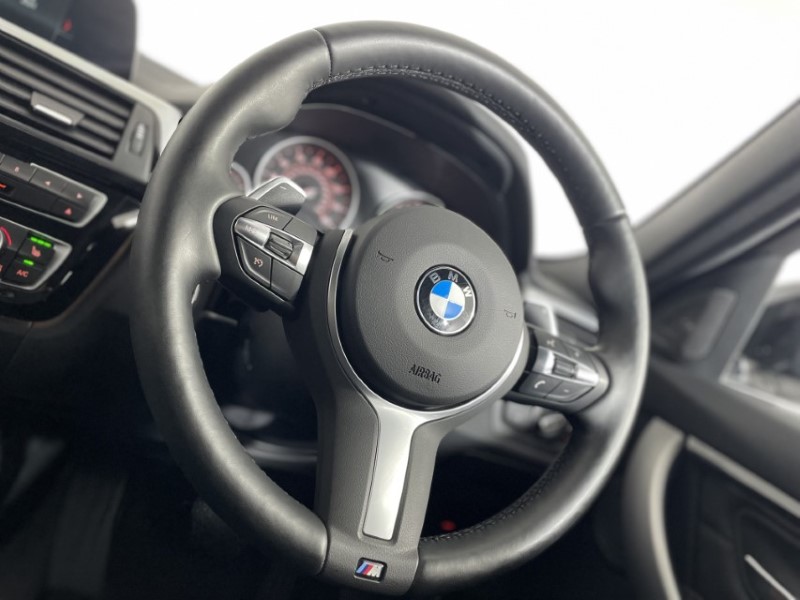 2019 (19) BMW 3 SERIES 320i M Sport Shadow Edition 5dr Step Auto 3350753