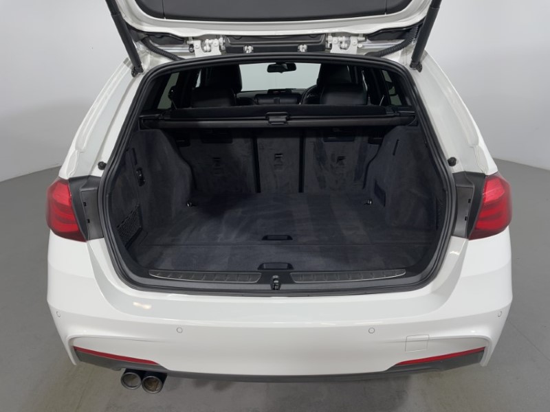 2019 (19) BMW 3 SERIES 320i M Sport Shadow Edition 5dr Step Auto 3350763